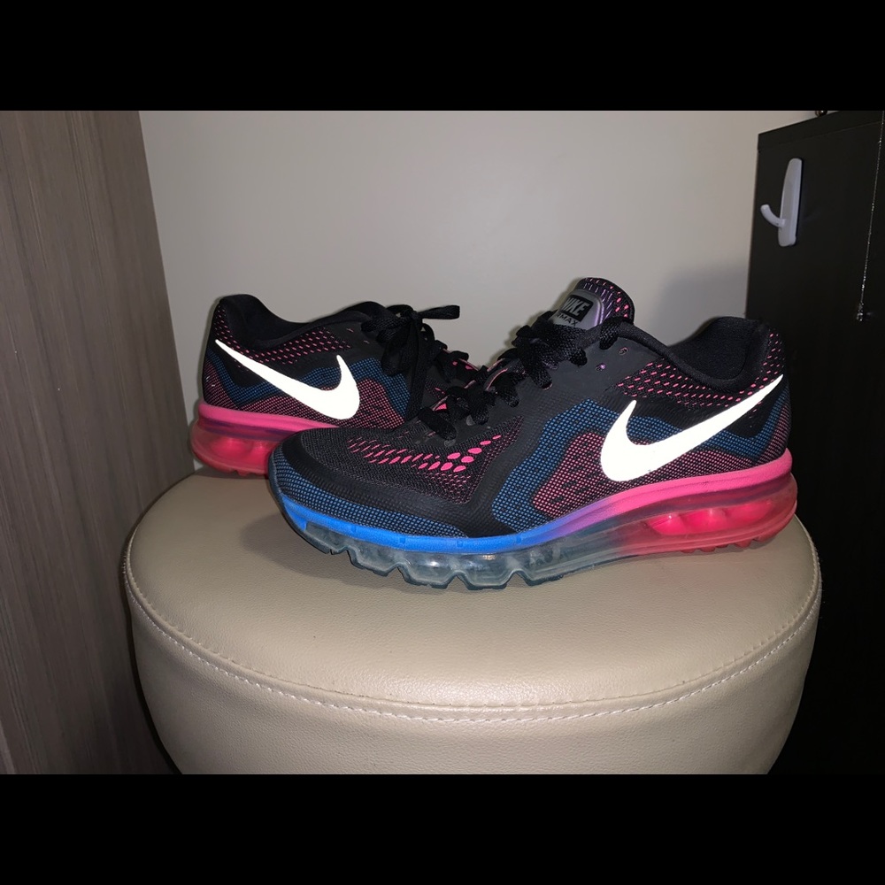 Women’s Nike Airmax